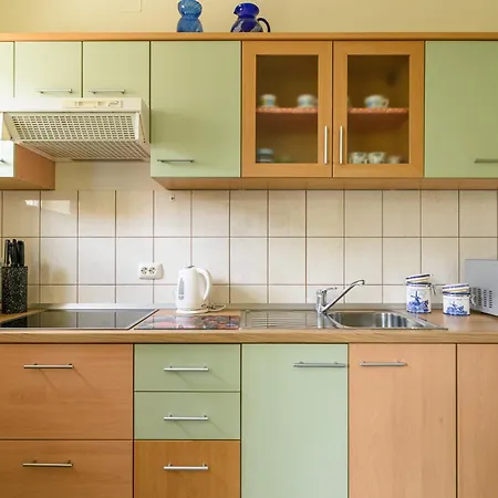 Apartment G